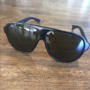 Gucci sun glasses, GG009S 001